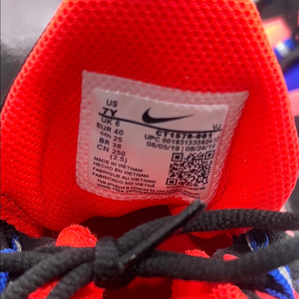 Nike Black and Pink Chunky Air 270 React. - Picture 7 of 7